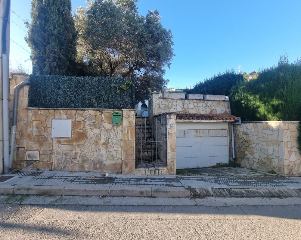 Chalet en C/ Montblanc, Sant Andreu de la Barca (Barcelona)