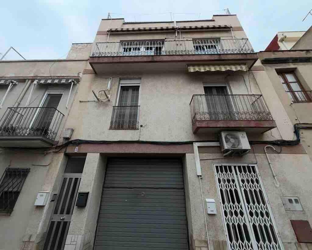 Piso con plaza de garaje en C/ Agustín Querol