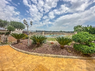 Chalet independiente en Orihuela 32