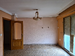 Piso con trastero en C/ Santa Emilia 2