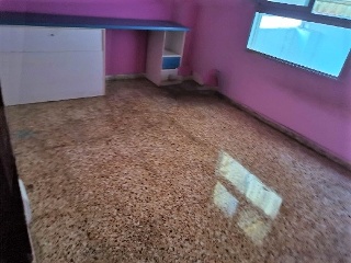 Piso con trastero en C/ Santa Emilia 5