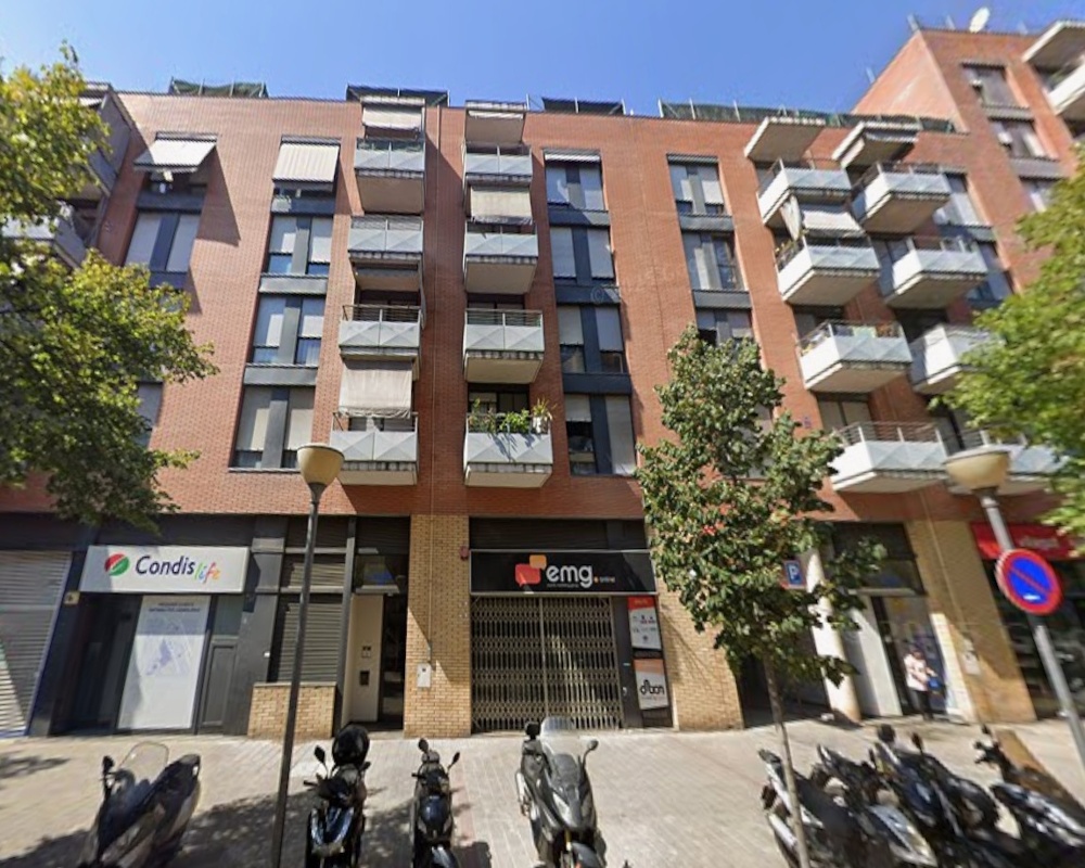 Piso en C/ Lleida - Montcada i Reixac - Barcelona