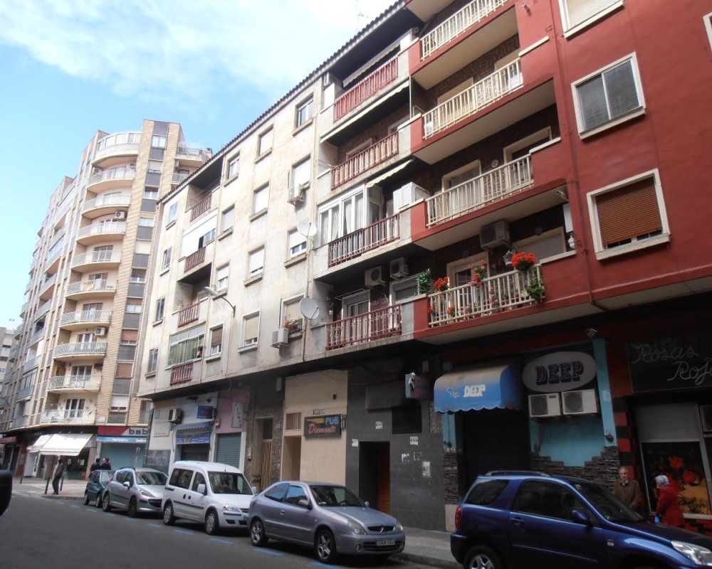 Piso en C/ Desiderio Escosura, Zaragoza