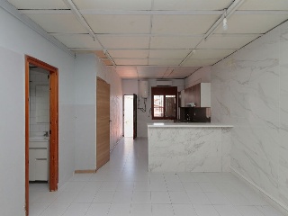 Local en C/ Pontevedra - Terrassa - 17