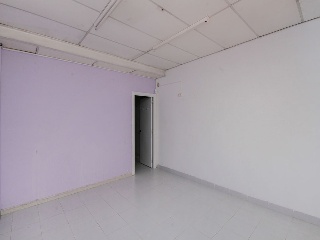 Local en C/ Pontevedra - Terrassa - 23
