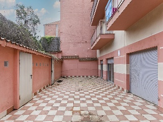 Local y garajes en C/ Anoia, Gelida (Barcelona) 34