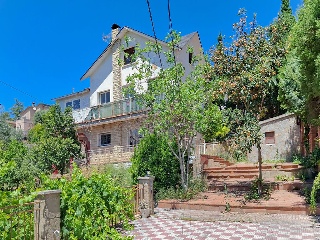 Chalet aislado en C/ Santiago Rusiñol 10