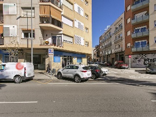 Local en Av Abat Marcet 10