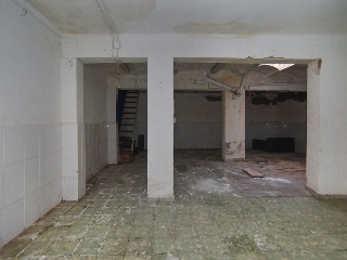 Local Badalona (Barcelona) 25