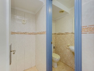 Local en C/ Oscura - Oviedo - Asturias 28