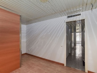08270-0001 19