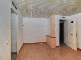 08270-0001 21