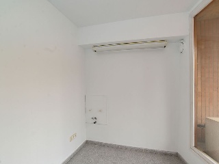 08270-0001 28