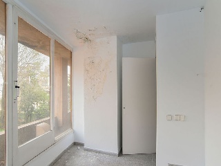 08270-0001 29
