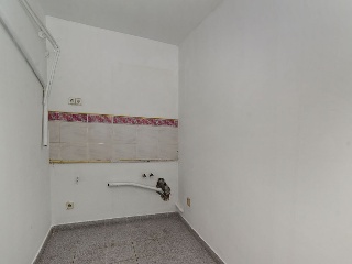 08270-0001 33