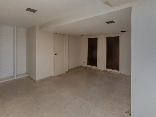 Local comercial en C/ Herrero - Castellón - 21