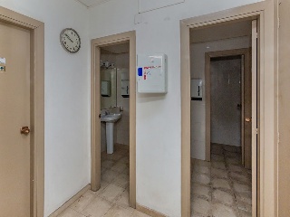 Local comercial en C/ Herrero - Castellón - 24