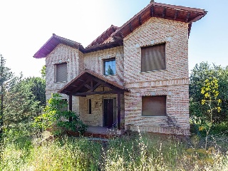 Chalet independiente en Villa del Prado - Madrid - 23