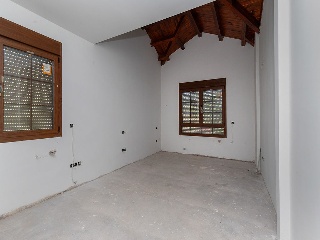 Chalet independiente en Villa del Prado - Madrid - 35