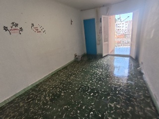 Piso en C/ Roselles - Santa Coloma de Gramenet - Barcelona 2