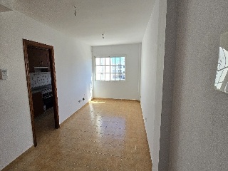 Piso con trastero en C/ Apolo - Arrecife - Las Palmas 7