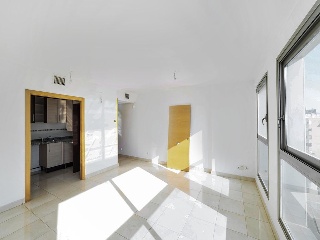 Piso en C/ Vicente Alexandre - Alicante - 39