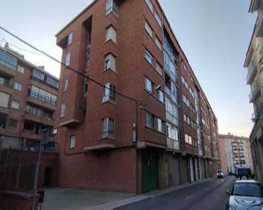 Piso en Av Salazar y Torres - Almazán - Soria