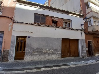 Casa adosada en C/ Santa Anna 3