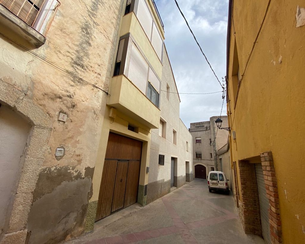 Casa adosada en C/ Sant Isidre, Rodonyà (Tarragona)