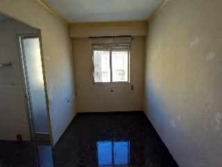 Piso en Av Rey don Jaime 4