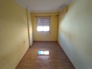 Piso en Av Rey don Jaime 8