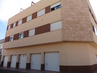 Piso en venta en Totana de 83  m²