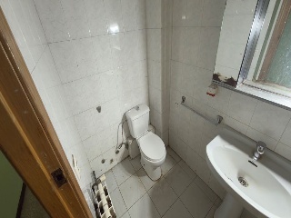 Piso en C/ Torras i Bages - Salt - Girona 7