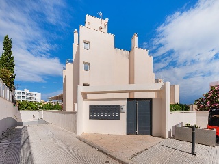 Piso en venta en Sant Josep De Sa Talaia de 68  m²
