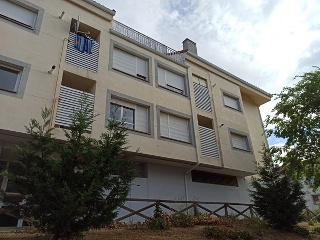 Piso con garajes en C/ Francia 6