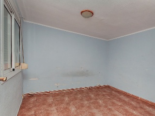 Piso en Av Montsant 9