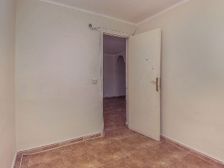 Piso en Av Montsant 10