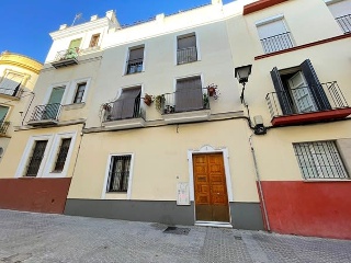 Piso en venta en Sevilla de 74  m²