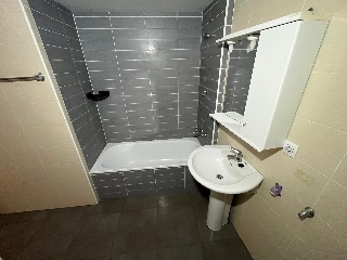 Piso en C/ Valencia - Girona - 8
