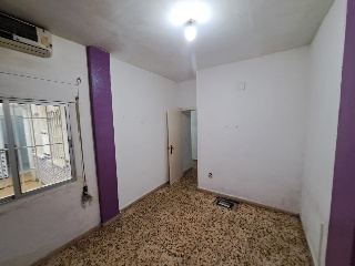 Piso en C/ Emiliano Cabot 8
