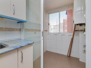 Pisos con plaza de garaje en C/ Domingo Párraga, Madrid 14