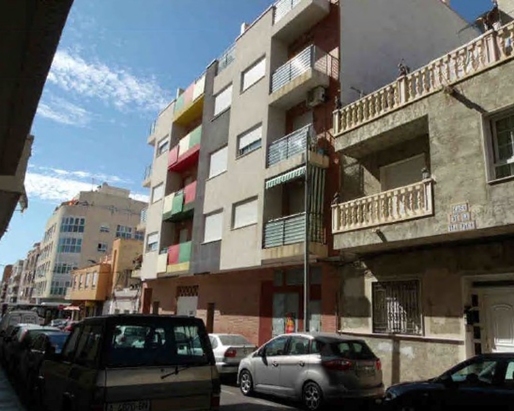 Piso en C/ Maria Parodi - Torrevieja -