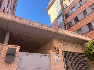 Piso con garajes en C/ Ordicia - Madrid - 18