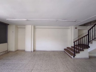 Local en Av Remolar 2