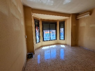 Piso en Av de Portugal 2