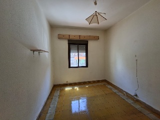 Piso en Av de Portugal 9