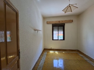 Piso en Av de Portugal 13
