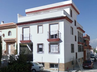 Piso y garajes en C/ Gibraltar, Las Gabias (Granada) 2