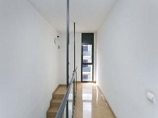 Pisos y garajes en C/ d´Elcano, Sabadell (Barcelona) 21