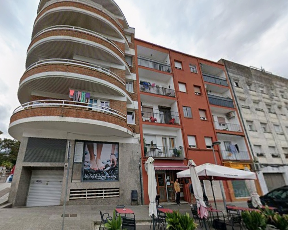 Local en C/ La Placeta - La Roca del Vallès - Barcelona 
